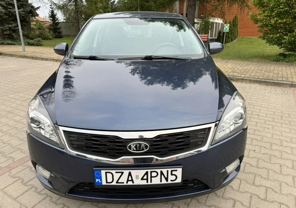 Kia Ceed cena 24900 przebieg: 145000, rok produkcji 2010 z Rymanów małe 631